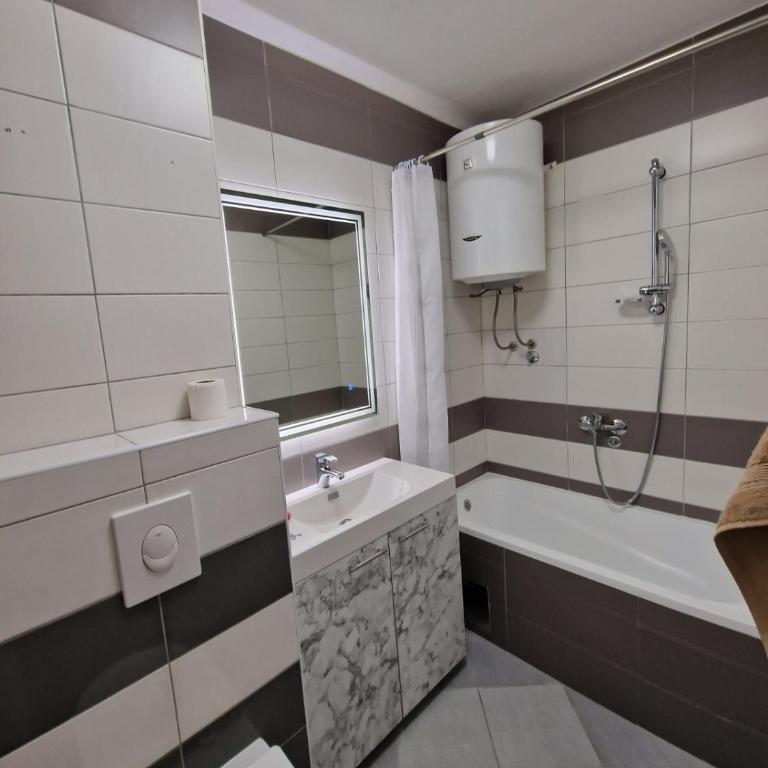 Hidden Gem - Two-Bedroom Apartment - 34