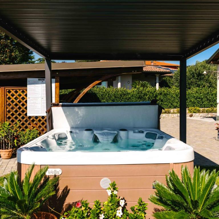 Spina Verde Home - Two-Bedroom Apartment with Private Pool - 6