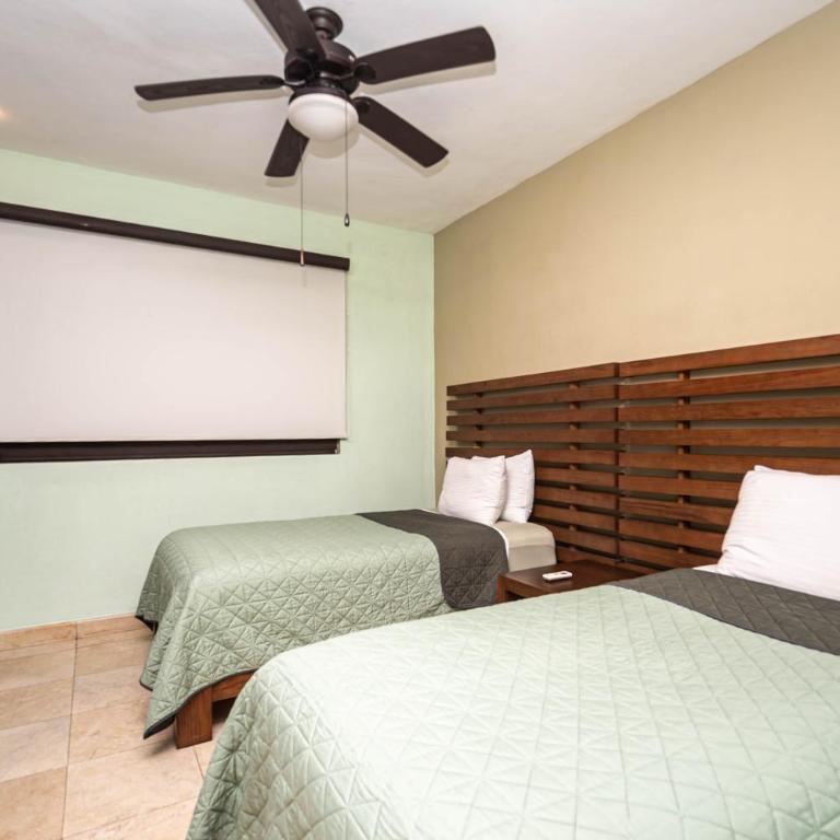 202 C - Apartment in first line of beach with direct access to the beach - Three-Bedroom Apartment - 20