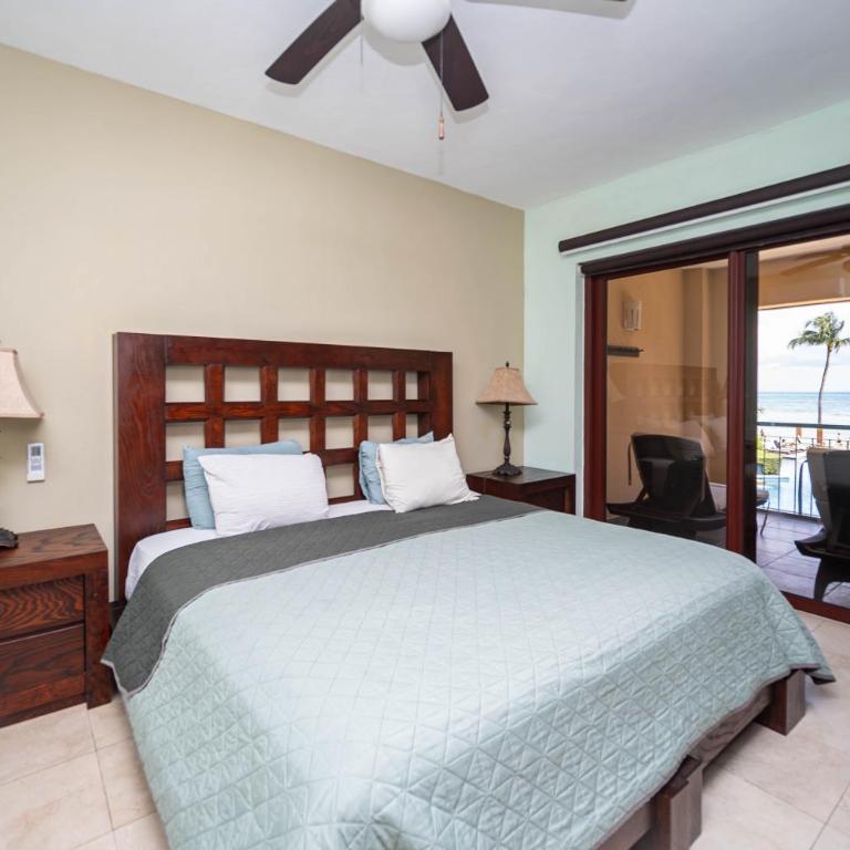 202 C - Apartment in first line of beach with direct access to the beach - Three-Bedroom Apartment - 17