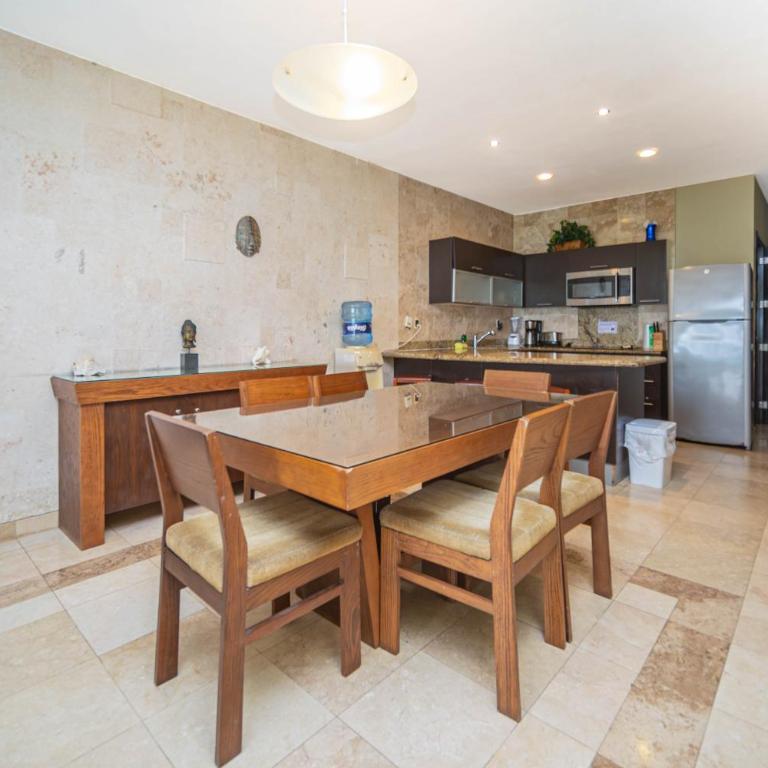 202 C - Apartment in first line of beach with direct access to the beach - Three-Bedroom Apartment - 11