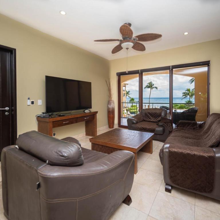 202 C - Apartment in first line of beach with direct access to the beach - Three-Bedroom Apartment - 8