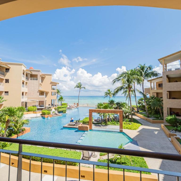 202 C - Apartment in first line of beach with direct access to the beach - Three-Bedroom Apartment - 6