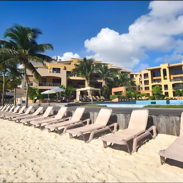 202 C - Apartment in first line of beach with direct access to the beach - Three-Bedroom Apartment - 3