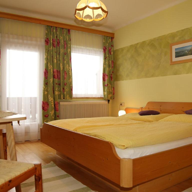 Haufhof-Pension am Bauernhof, Haus im Ennstal bei Schladming - Doppelzimmer mit Balkon - 6