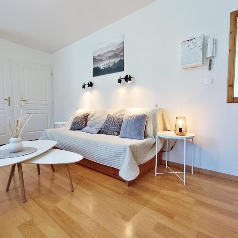 Le Venasque, T2, centre Luchon, wifi, casier à ski, ascenseur, 4 personnes - Appartement 1 Chambre - 9