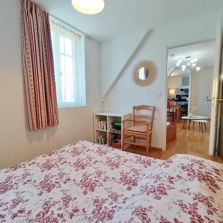 Le Venasque, T2, centre Luchon, wifi, casier à ski, ascenseur, 4 personnes - Appartement 1 Chambre - 15