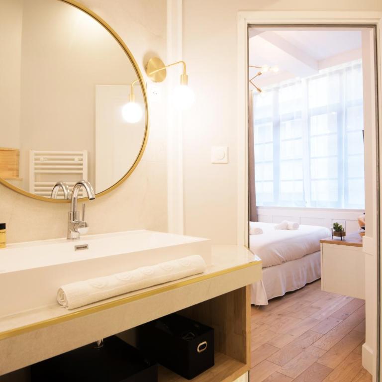Les Suites Faidherbe - Deluxe Zimmer mit Kingsize-Bett - 2