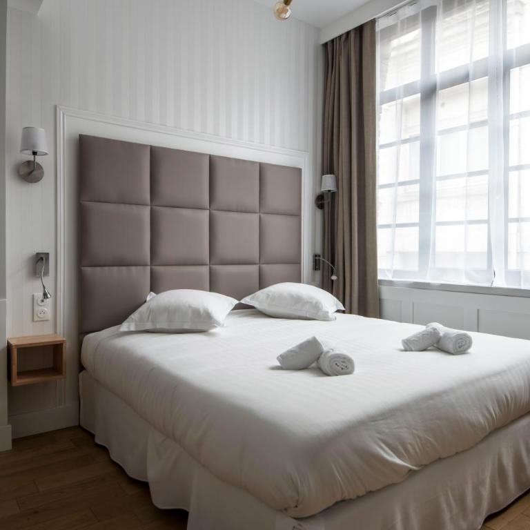 Les Suites Faidherbe - Deluxe Zimmer mit Kingsize-Bett - 8