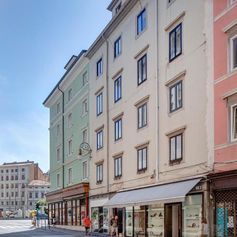 la Maison de Trieste Suite garage in centro 5 persone vicino Piazza Unità - Casa con 2 Camere da Letto - 16