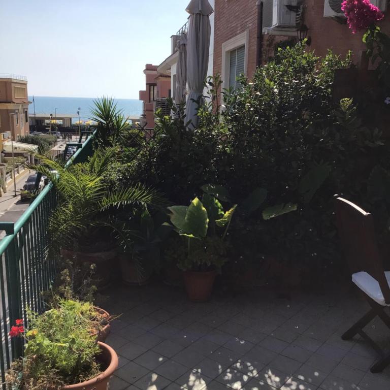 Ostia Bed and Beach - Appartamento Monolocale con Vista Mare - 2