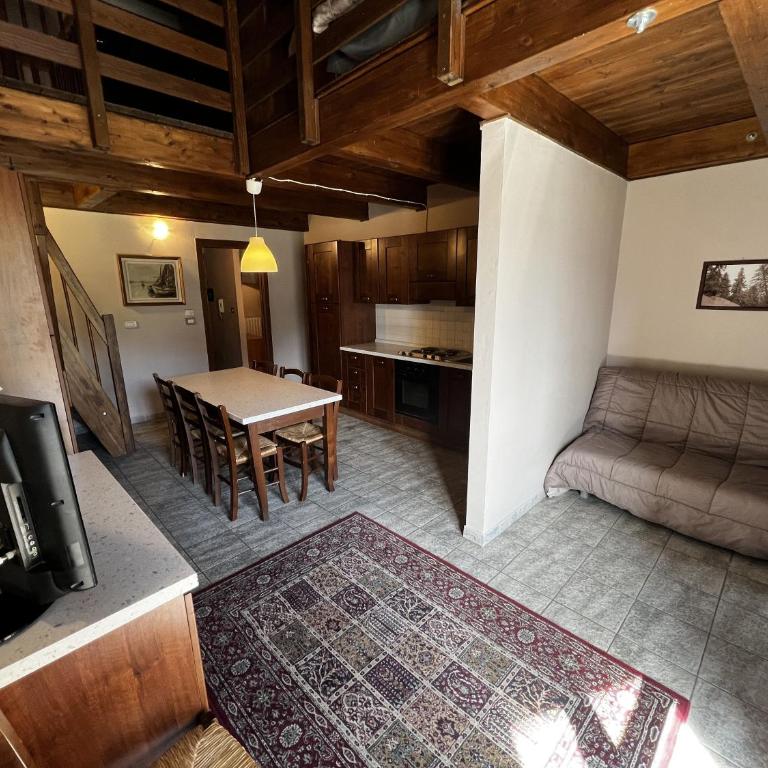 Chalet Edelweiss - Gruppo Estella Hotels - Ampio Appartamento su 2 Livelli con 2 Camere da Letto, 2 Balconi e Vista Montagna - 11