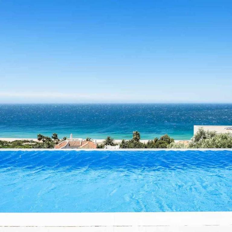 LUJOSA VILLA PISCINA 25 METROS SUIT 60m2 SPA SAUNA - Four-Bedroom Villa with Private Pool - 1