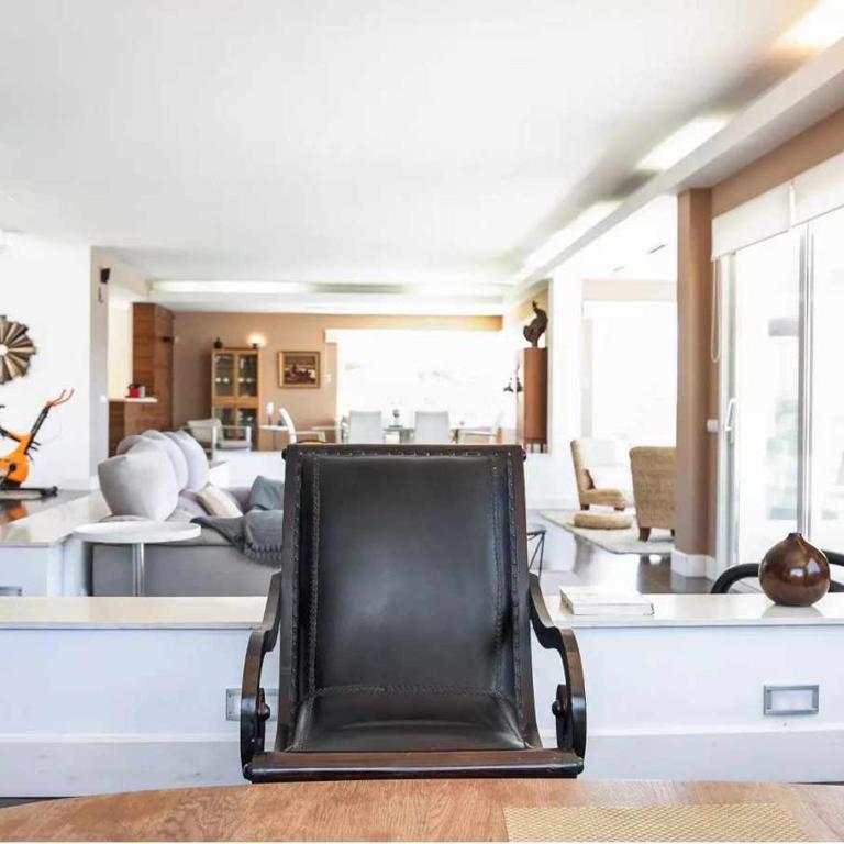 LUJOSA VILLA PISCINA 25 METROS SUIT 60m2 SPA SAUNA - Four-Bedroom Villa with Private Pool - 24
