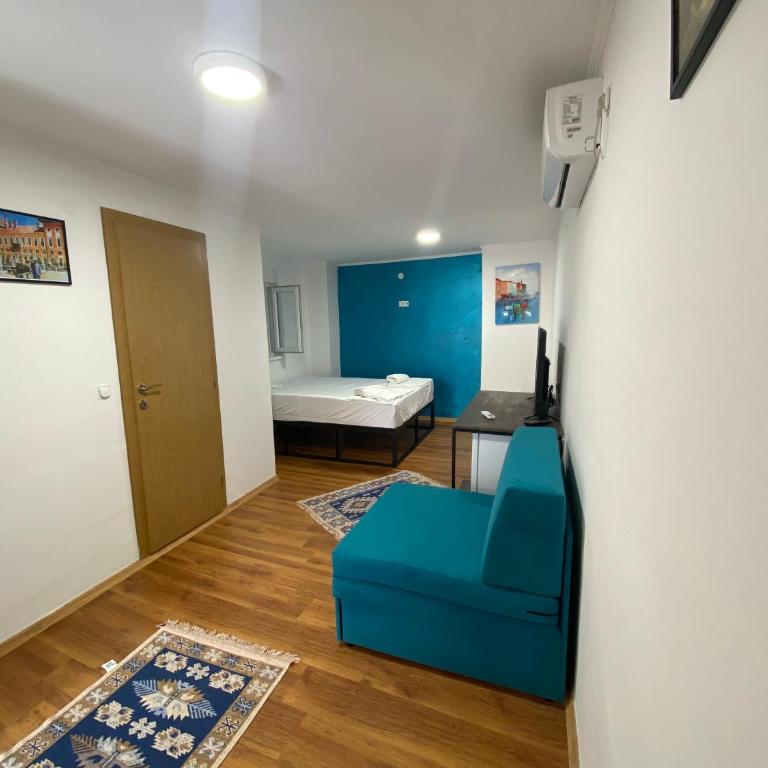 Apple Line Appartments - Triple Room with Mountain View - 4