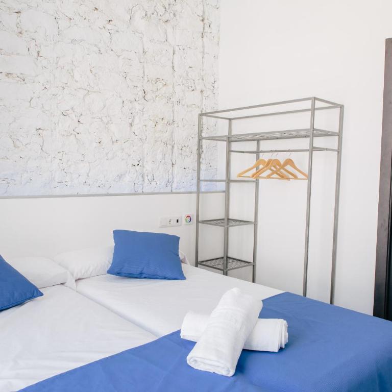 Apartamentos Tito San Nicolas - Superior Two-Bedroom Apartment (2-4 Adults) - 9