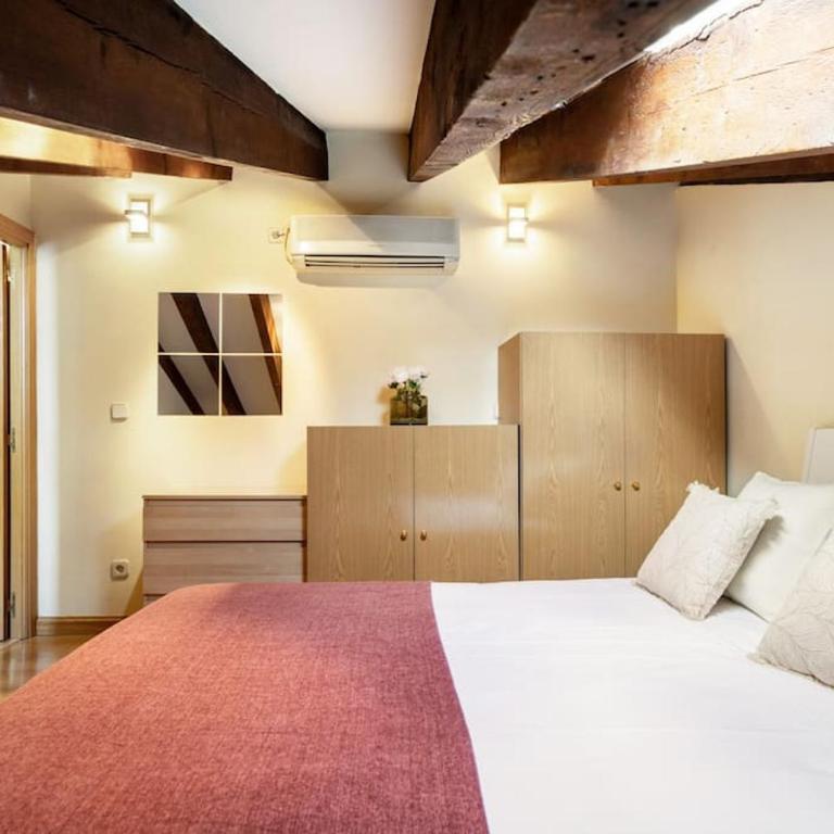 Victor Apartments Plaza España - One-Bedroom Apartment - 7