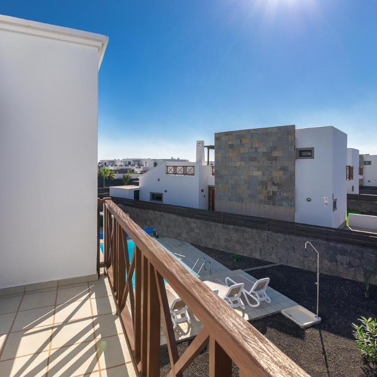 Camelot Holiday Homes by LIVVO - Villa de 3 dormitorios - 6