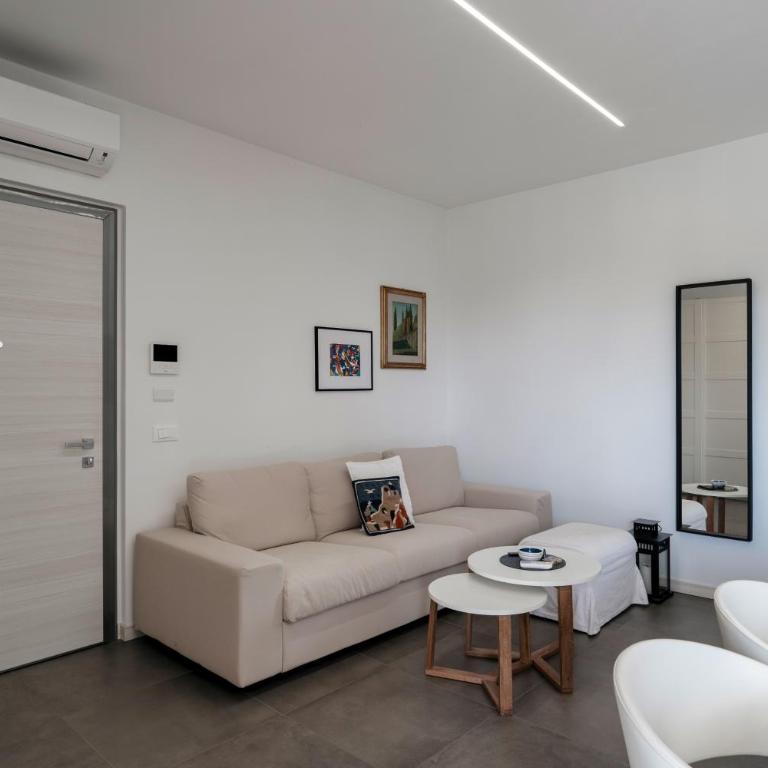 Relax Luxury Sirmio - Elegante Trilocale con Piscina a Sirmione - Appartamento con 2 Camere da Letto - 5
