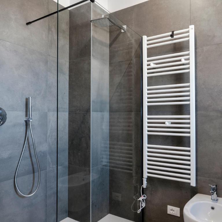 Relax Luxury Sirmio - Elegante Trilocale con Piscina a Sirmione - Appartamento con 2 Camere da Letto - 22