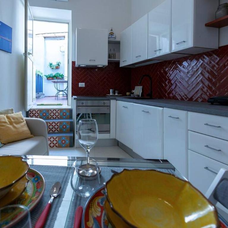 The Roof of Naples - Appartamento con 2 Camere da Letto - 43