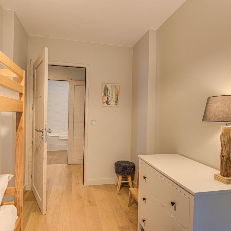 White Pearl A13 - Alpes Travel - Central Chamonix (Sleeps 6) - Apartamento de 3 dormitorios - 68