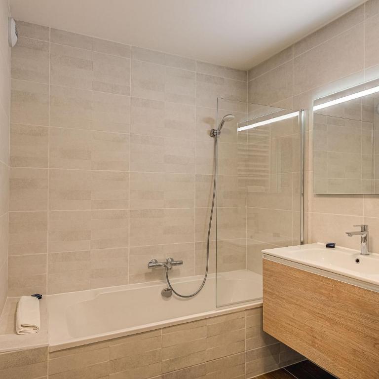 White Pearl A13 - Alpes Travel - Central Chamonix (Sleeps 6) - Apartamento de 3 dormitorios - 78