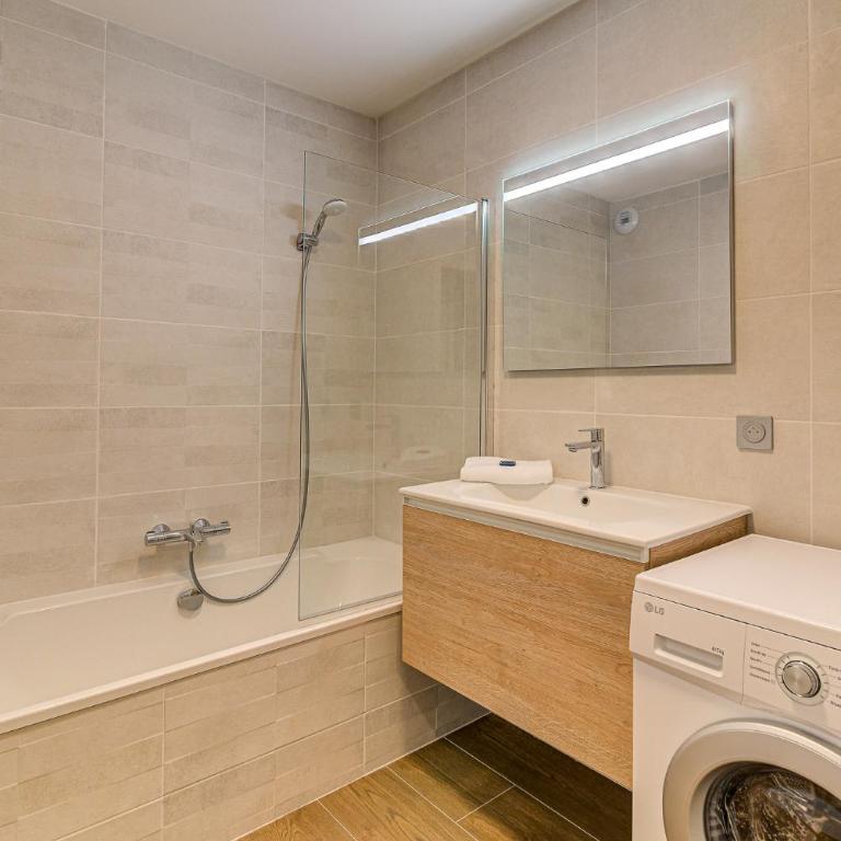 White Pearl A13 - Alpes Travel - Central Chamonix (Sleeps 6) - Apartamento de 3 dormitorios - 85