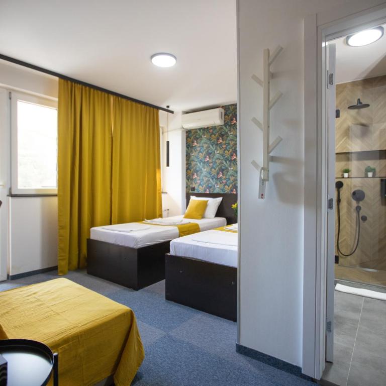 4 Rooms Apartments - Double or Twin Room - 44