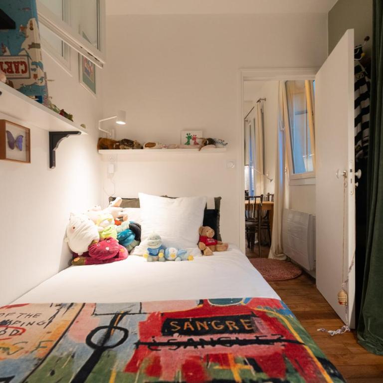 3 p 47m2 au pied de Montmartre - Appartement 2 Chambres - 12