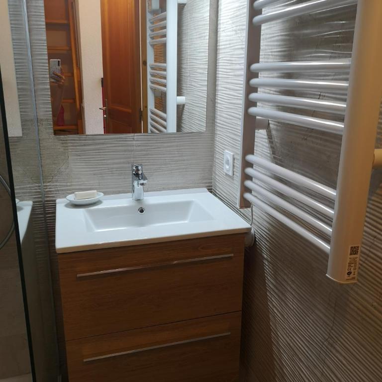 Appartement lumineux, 4-6 personnes, refait à neuf - Apartment mit 2 Schlafzimmern - 16