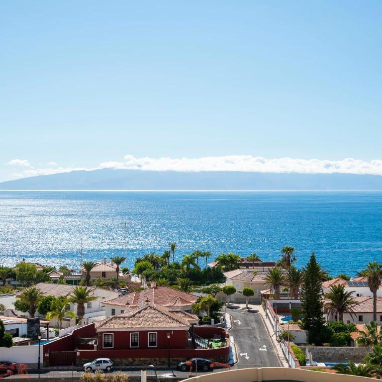 Modern cozy ocean view apartment near the beach with swimming pool in complex - Apartamento - 7