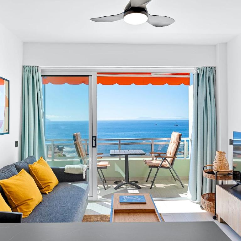 Modern cozy ocean view apartment near the beach with swimming pool in complex - Apartamento - 16