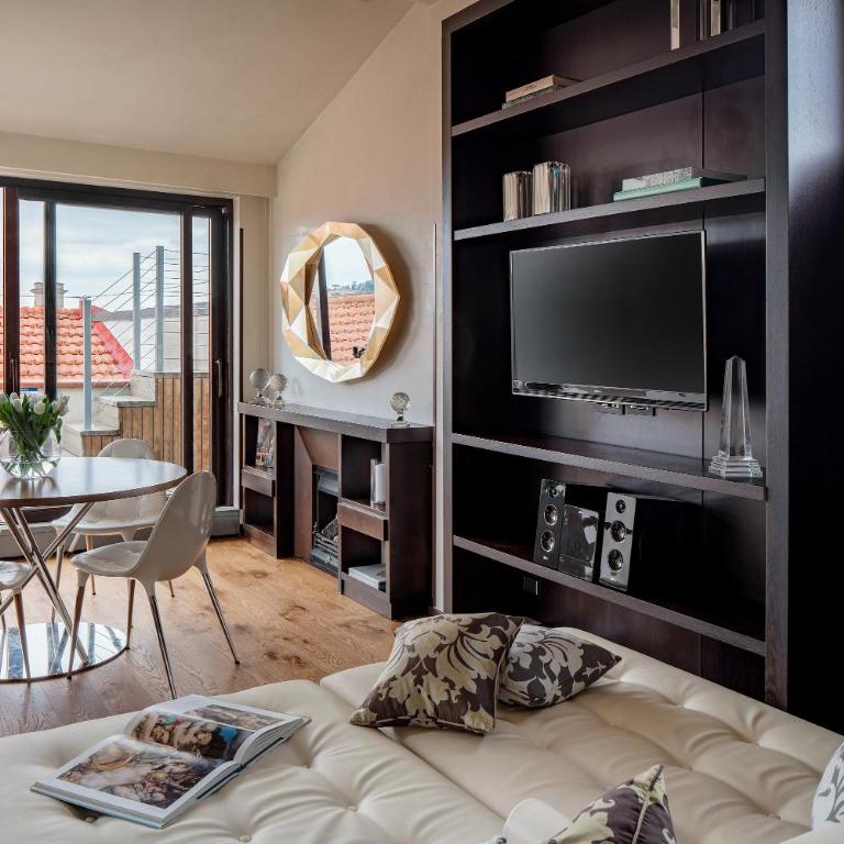 Repubblica Firenze Luxury Apartments | UNA Esperienze - Camera Open Space con Terrazza Privata e Vista Panoramica - 1