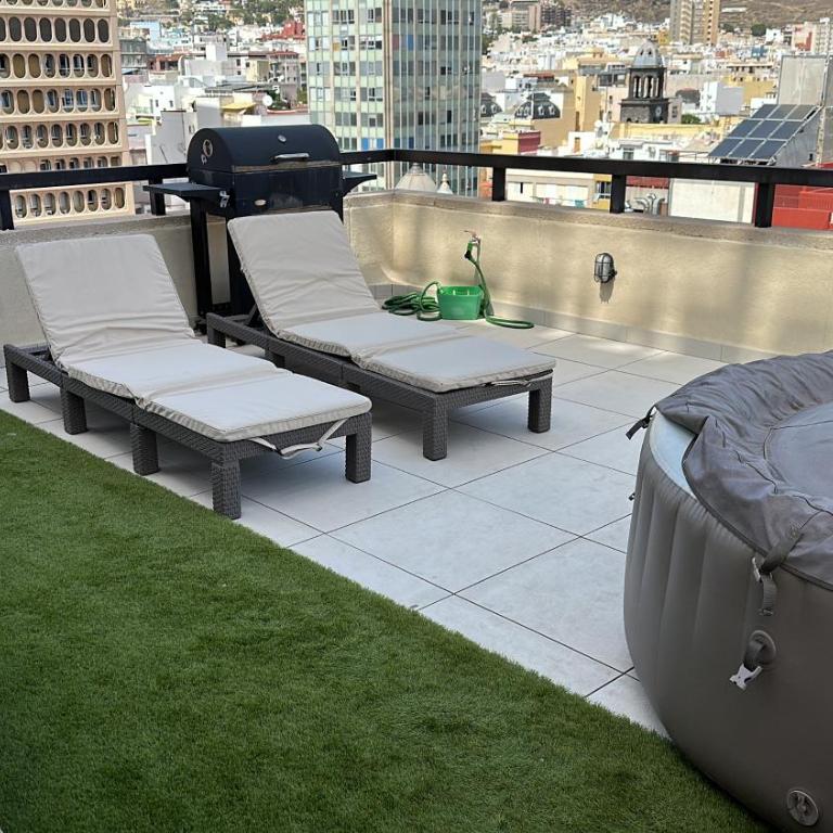 Piso de lujo en centro Santa Cruz. - Apartamento de 2 dormitorios - 18