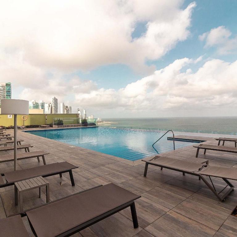 Condominio H2 - Apartamento con balcón - 45