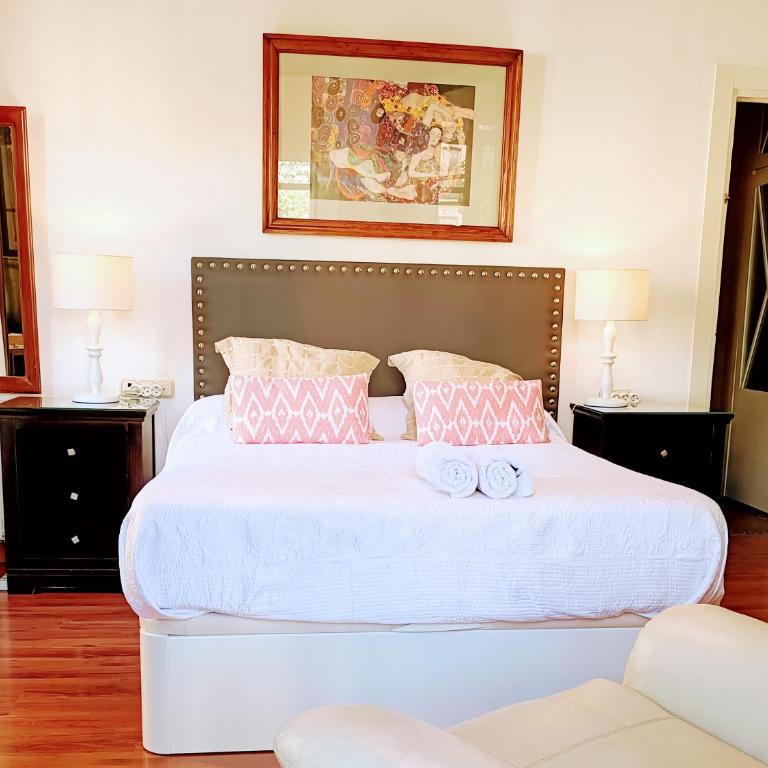 Donde Antonio - Deluxe Queen Room with Shared Bathroom - 18