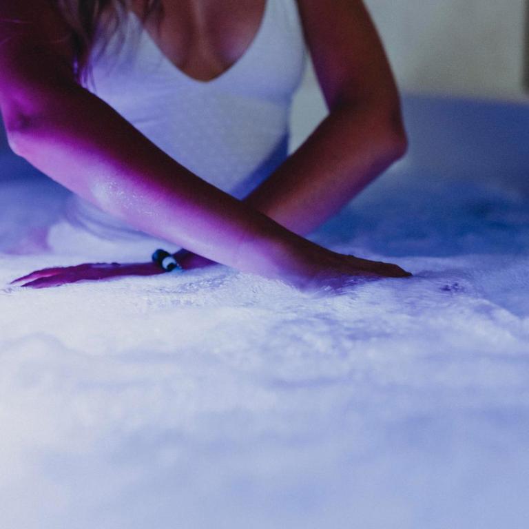 al 22 Suite & Spa Luxury Experience - Camera Matrimoniale con Vasca Idromassaggio - 5