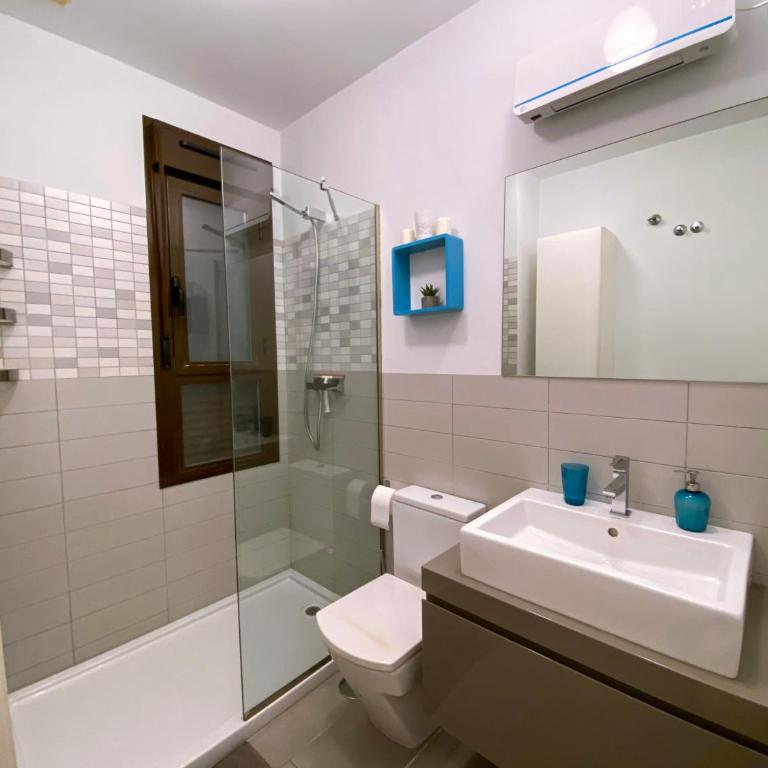 Luxury House Villamartin Zenia - Two-Bedroom Apartment - 11