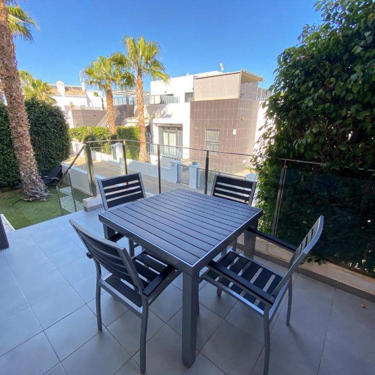 Luxury House Villamartin Zenia - Two-Bedroom Apartment - 1
