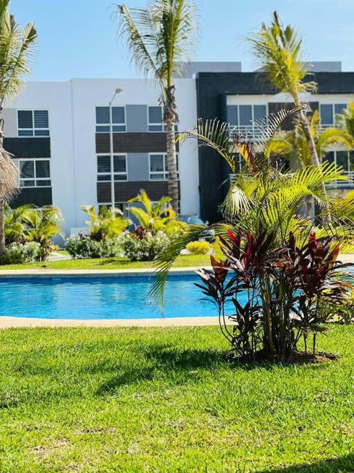 Depto. frente al mar con Club de Playa - Apartamento de 3 dormitorios - 77