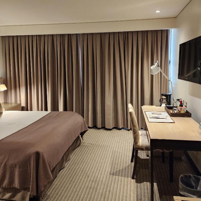 Hotel Los Españoles Plus - Habitación Doble Estándar - 1 o 2 camas - 1