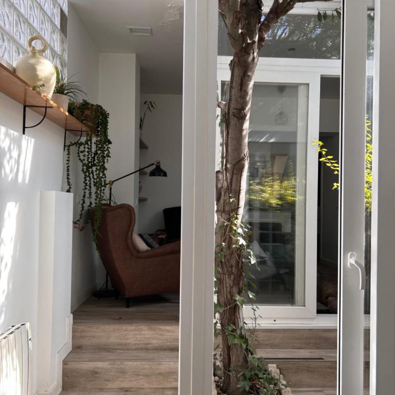 Casa rústica en Madrid recién reformada - Four-Bedroom House - 10