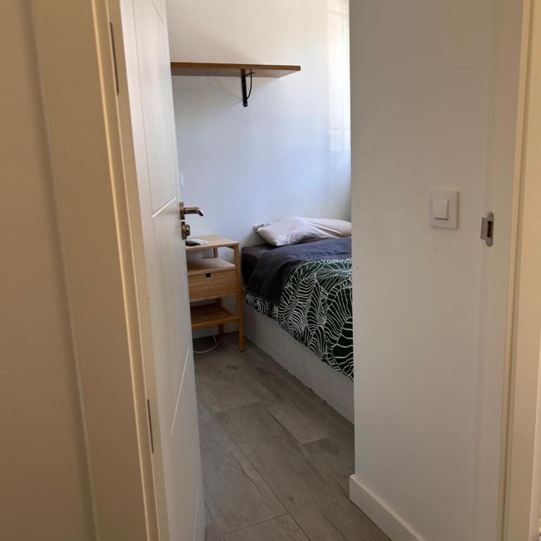 Casa rústica en Madrid recién reformada - Four-Bedroom House - 18