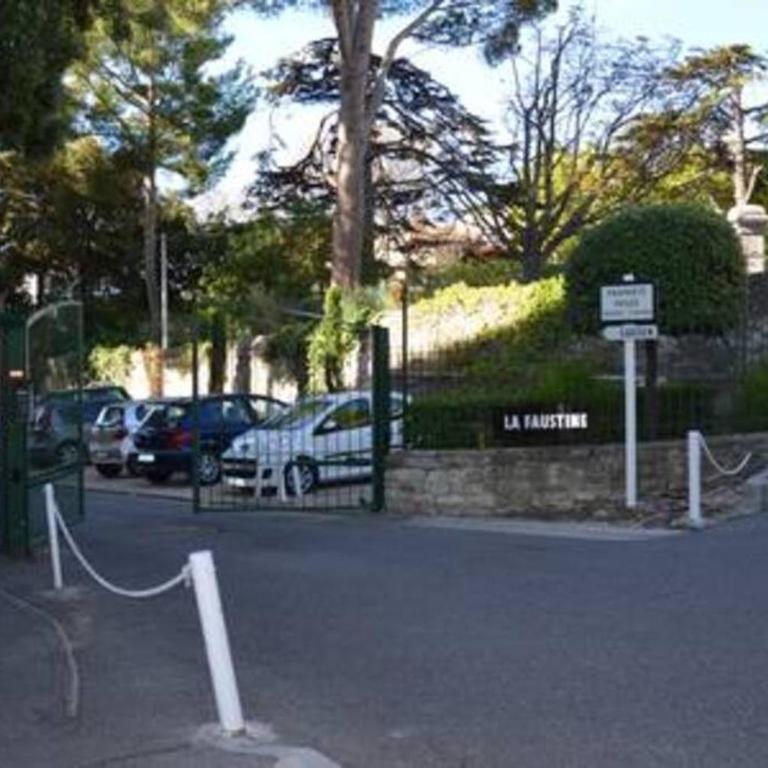 Exceptionnel, 5' du village de cassis, vue féerique, piscine, parking - Appartement 1 Chambre - 25
