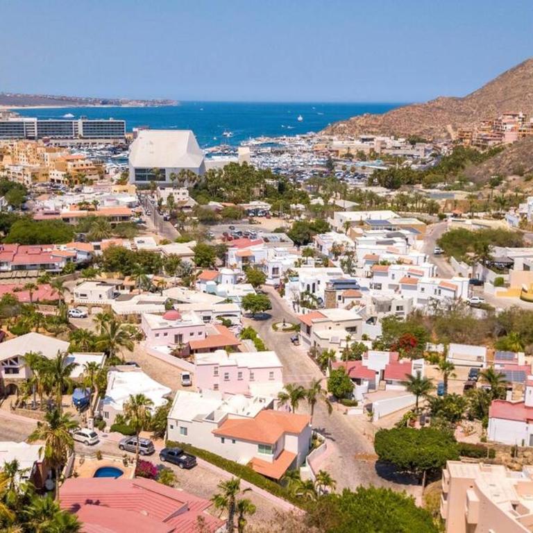 Villa Cola de Ballena in Exclusive El Pedregal at Cabo's Downtown - Villa - 2