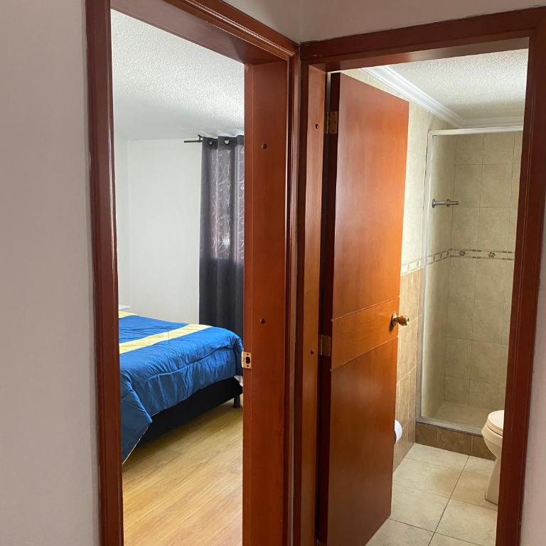 Hostel Urban City Bogotá - Habitación Doble Estándar con baño compartido - 10