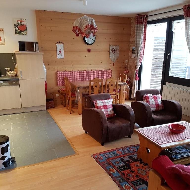 Appartement Châtel 2 pièces, 5 pers, Balcon sud, Parking - FR-1-676-13 - Apartamento - 1