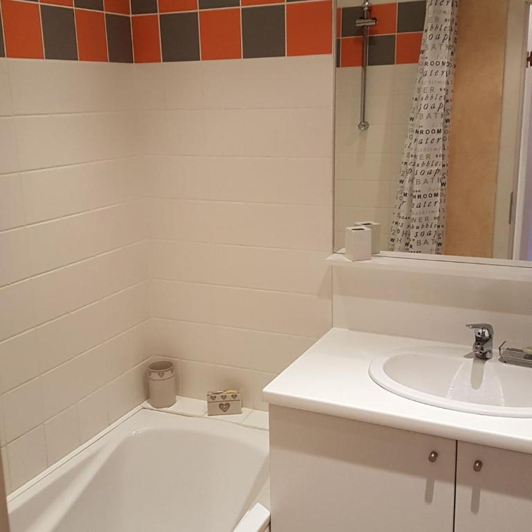 Appartement Châtel 2 pièces, 5 pers, Balcon sud, Parking - FR-1-676-13 - Apartamento - 8