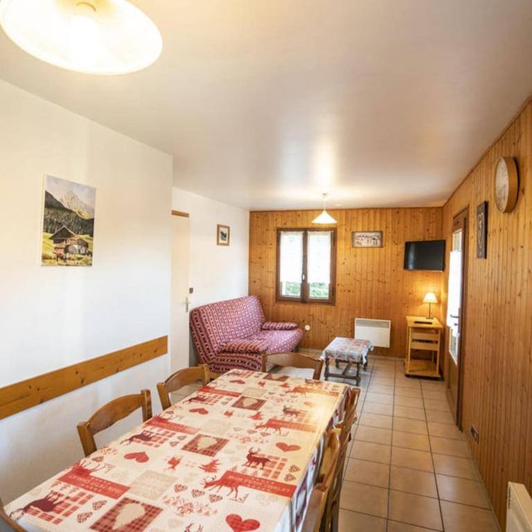 Chalet à Châtel : 3 pièces, 6 personnes, animaux admis - FR-1-676-24 - Appartement - 2
